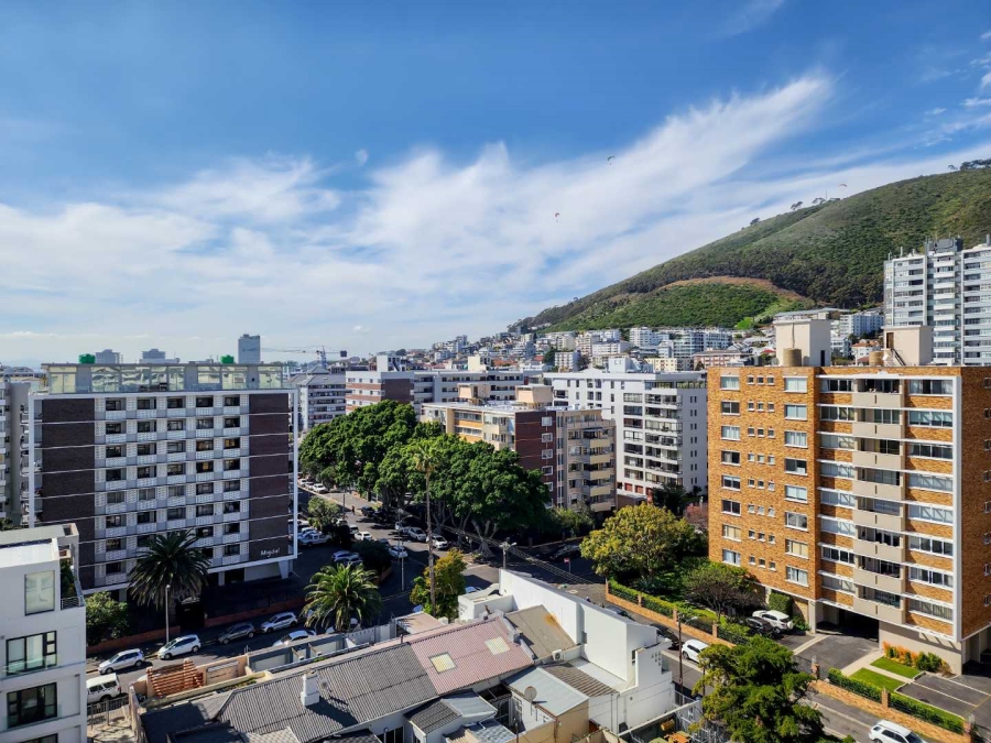 3 Bedroom Property for Sale in Sea Point Western Cape